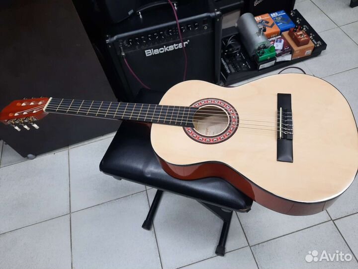Классическая гитара бу