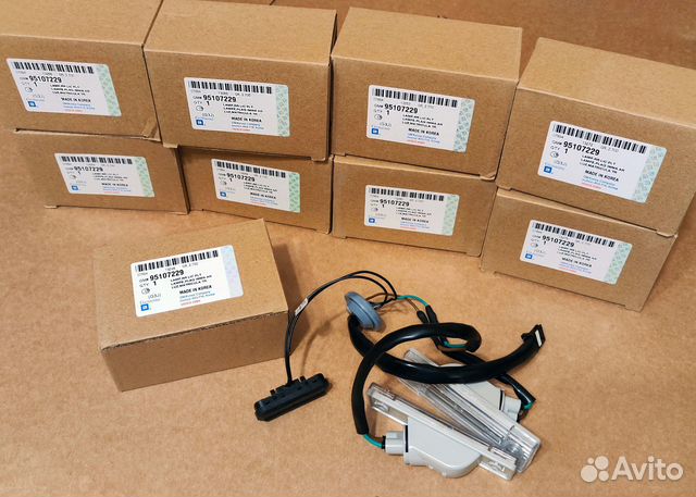 Новые оригинальные кнопки багажника Cruze