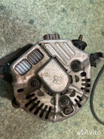 Генератор Toyota Corolla