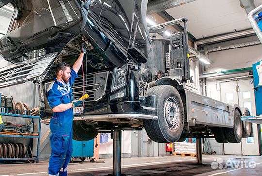 Ищем Слесаря по ремонту самосвалов на Север