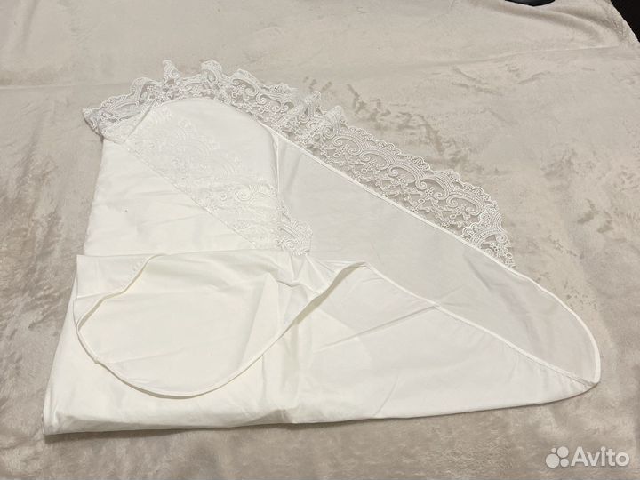 Уголок с матрасом на выписку