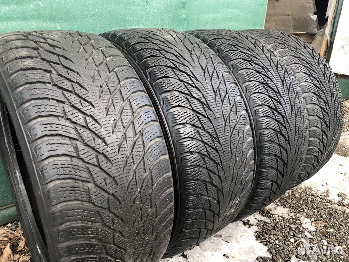 Nokian Tyres Hakkapeliitta R2 245/45 R18 100R