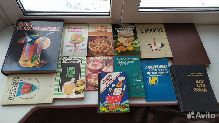 Книги и открытки по кулинарии