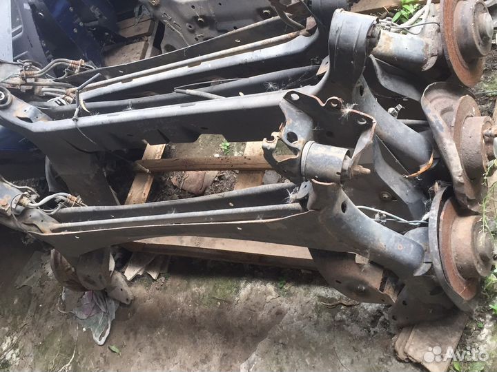 Подрамник renault megane 2