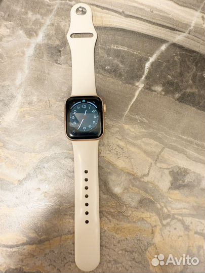 Apple watch series 5 40mm Gold