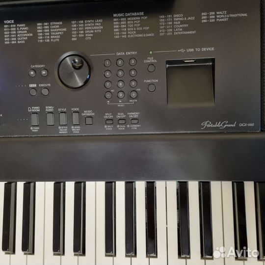 Цифровое пианино Yamaha DGX-660 + банкетка