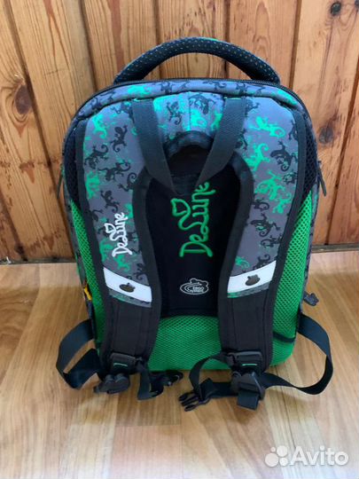 Рюкзак школьный