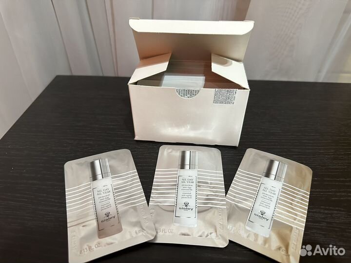 Sisley all day all year