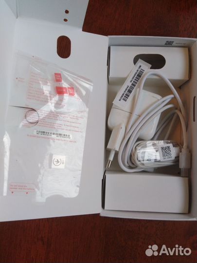 Телефон huawei p20 lite