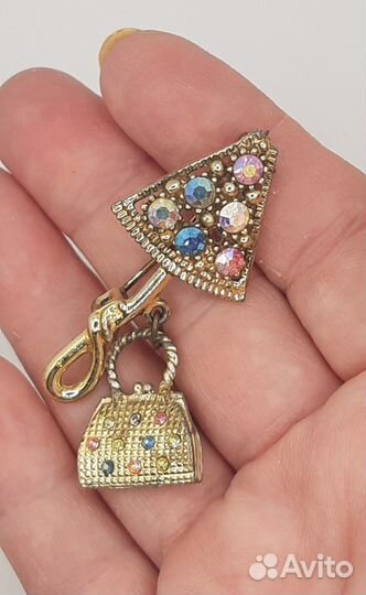 Брошь зонтик