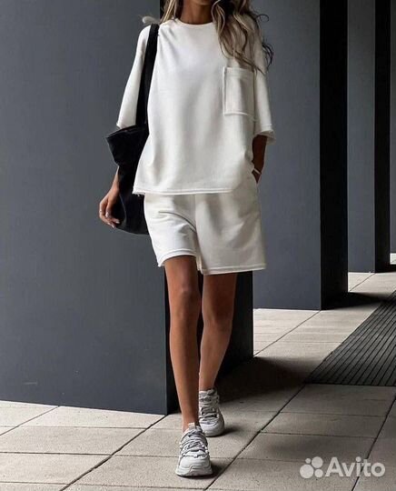 Оверсайз футфолка и шорты женский