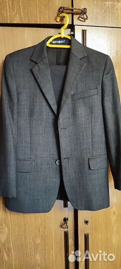 Костюм школьный