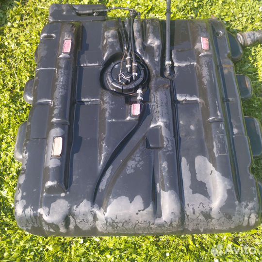 Топливный бак вито 638