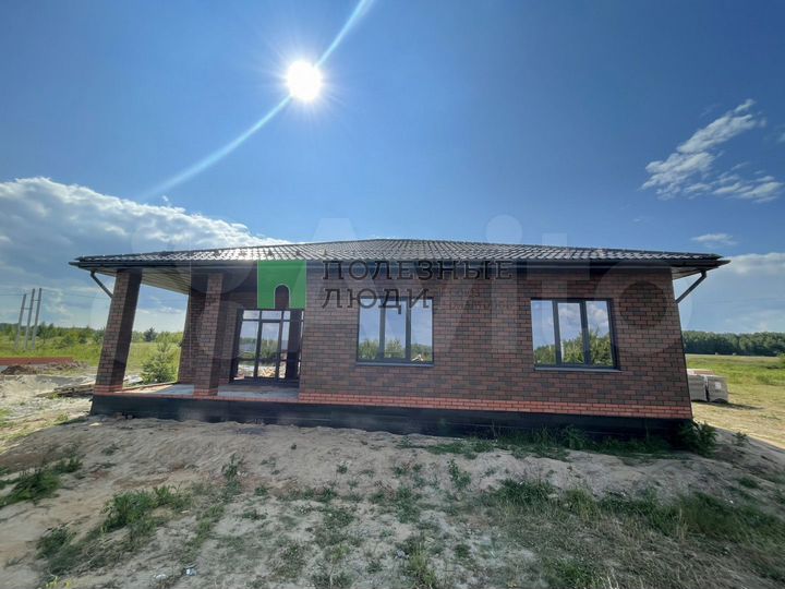 Коттедж 124 м² на участке 8 сот.