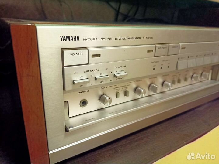 Усилитель Yamaha A- 2000a