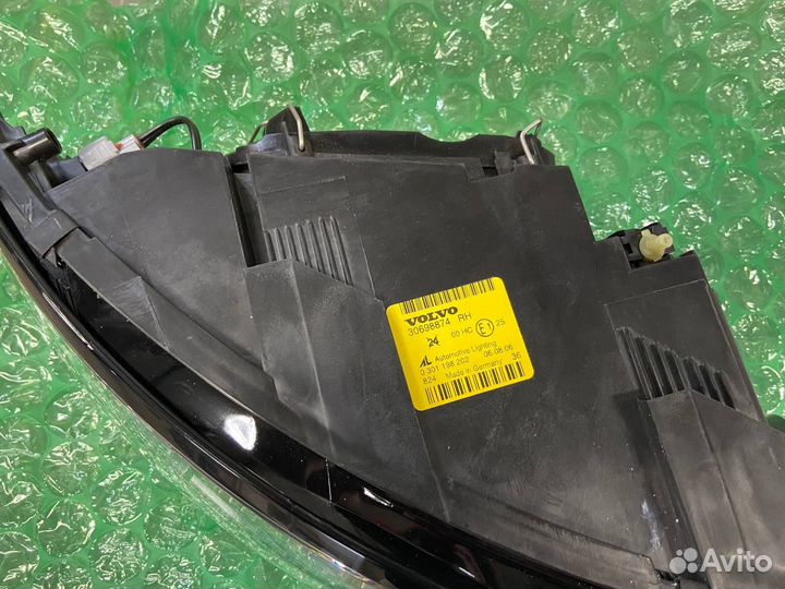 Фара правая Volvo S40 новая оригинал