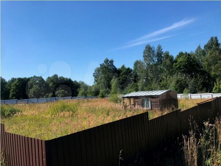 Дом 20 м² на участке 15 сот.