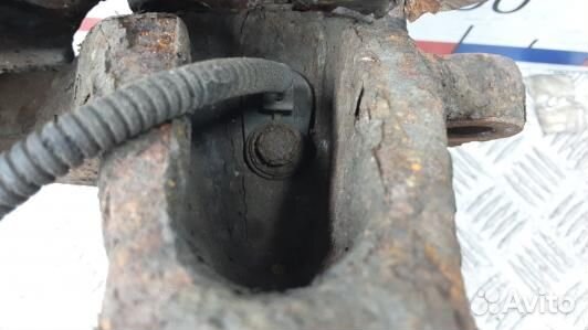 Ступица передняя левая volvo XC90 1 (YKR06K901)