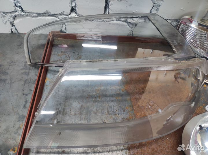 Стекла, отражатели маски Nissan Almera classic