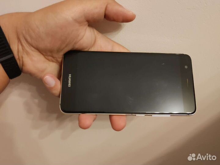Телефон Huawei Nova Can-L11
