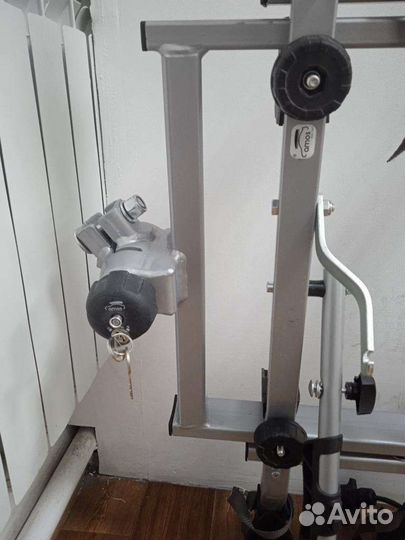 Велобагажник на 4 велосипеда на фаркоп amos