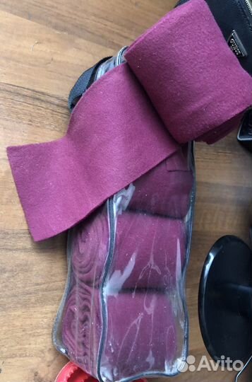 Амуниция для лошади щетки бинты