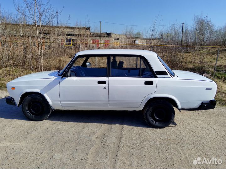 ВАЗ 2107 1.3 МТ, 2003, 111 500 км