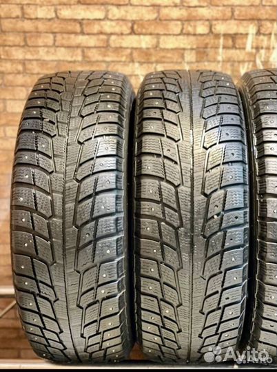 Michelin Latitude X-Ice North 215/60 R17