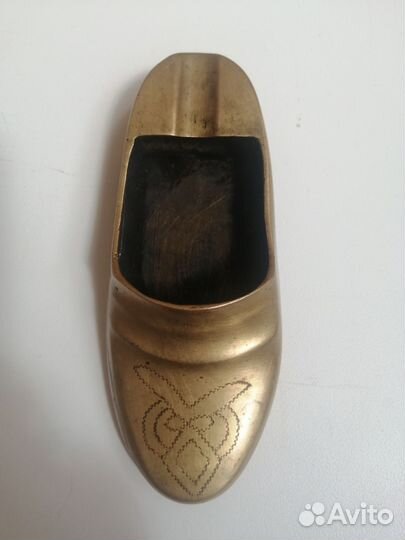 Пепельница из латуни. Клейма никакого нет