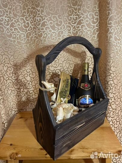 Подарочный ящик