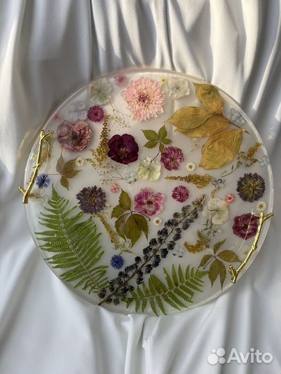 Подарок женщине на 8 марта поднос с цветами из эпо