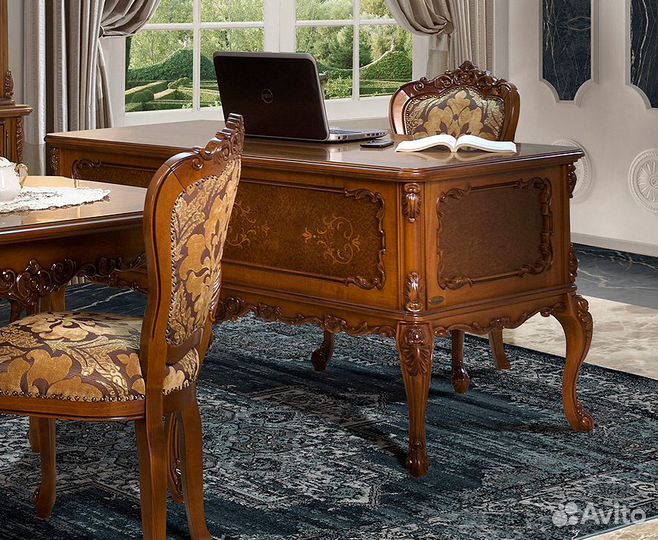 Румынский Письменный стол