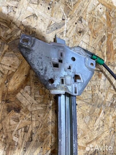 Стеклоподъемник Volvo S40 седан 2.0 2004