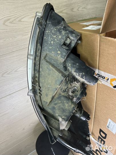 Фара правая на renault sandero stepway