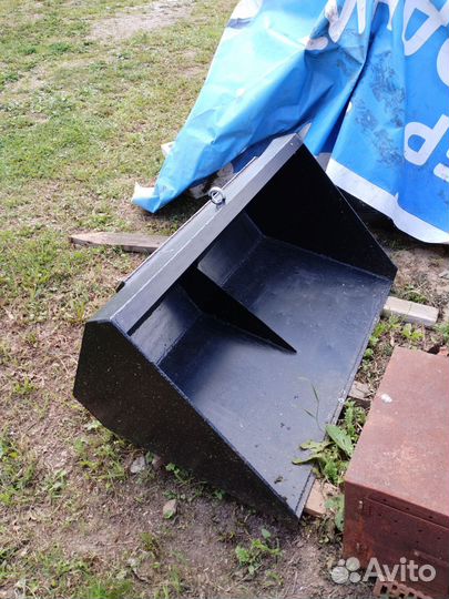 Ковш снеговой на мини погрузчик