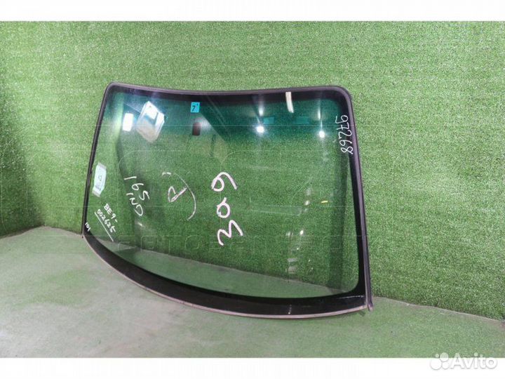 Стекло лобовое Subaru Legacy BE9 EJ254