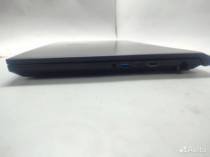 Игровой ноутбук MSI Katana 17 b12vfk-424ru