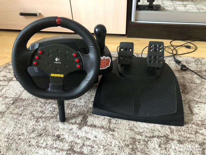 Игровой руль logitech momo racing