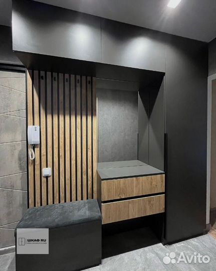 Шкаф двухстворчатый