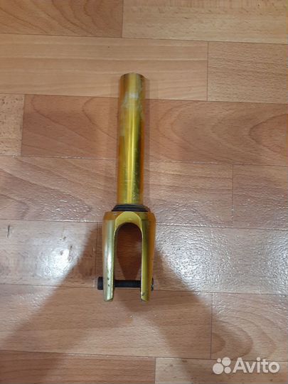 Продаётся трюковой самокат