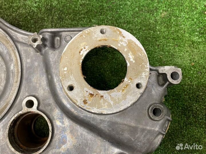 Крышка передняя ГБЦ Mercedes-Benz M120