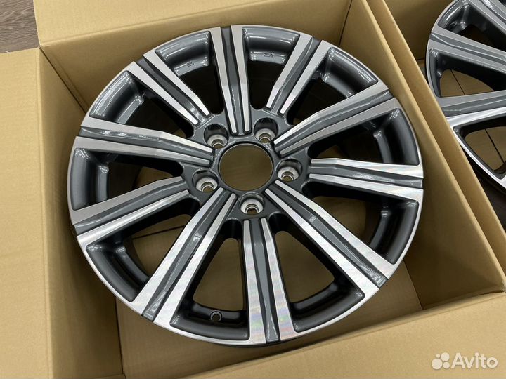 Lexus LX диск литой новый оригинал 42611-60C91