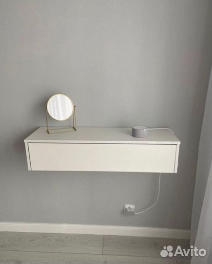 Туалетный столик