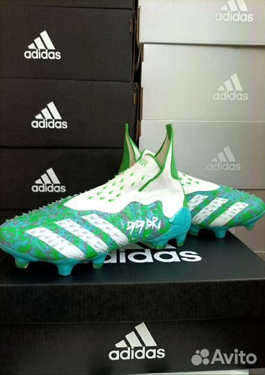 Бутсы adidas predator зелёные