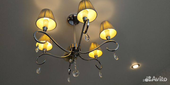 Люстра потолочная