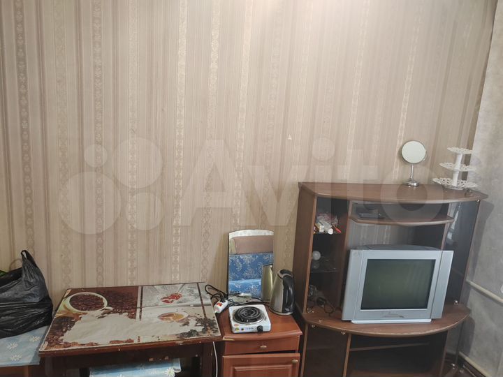 Комната 13 м² в 6-к., 2/3 эт.