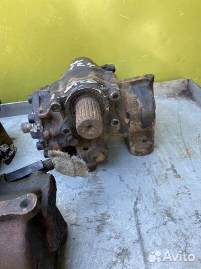 Редуктор гур Mercedes E-Class W124