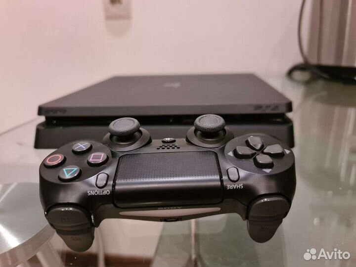 Sony playstation 4 slim + fifa 22, GTA5