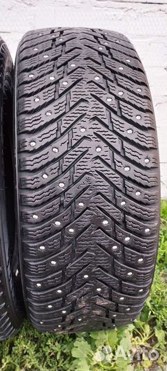 Nokian Tyres Hakkapeliitta 8 215/60 R16