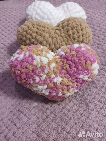 Сердечки вязаные для интерьера
